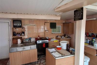 CASA DE VANZARE SATUL CATOLIC CARTIER 6 MARTIE ONESTI - 13