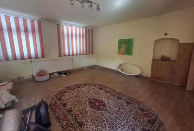 2 Apartamente la casa pivnita garaj in Cisnadie - 15