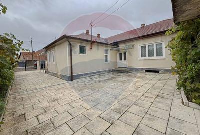 Casă / Vilă cu 5 camere de vânzare în Aleșd zona Ultracentral - 8