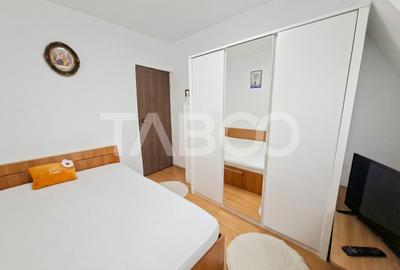 Apartament cu 3 camere decomandat, mobilat în Vasile Aaron
