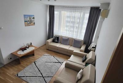 Apartament cu 3 camere semidecomandat, mobilat în Iancului