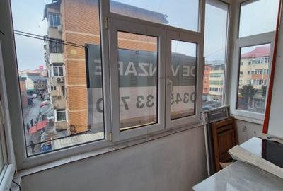 Apartament 3 camere – zona centrala Targoviste, Piata 1 Mai - 16