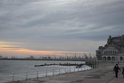 Ultracentral - Portul Tomis  - farul Genovez - 5