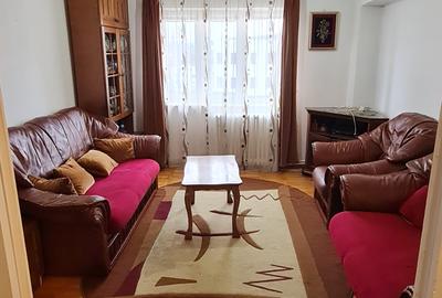 Inchiriez apartament 4 camere