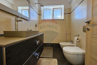 Casă / Vilă de lux cu 8 camere de vânzare in Obcini, Suceava - 45