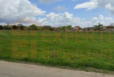 Teren Construcții intravilan de 880 mp, în Nord