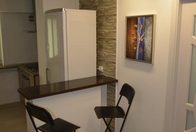 Apartament cu 3 camere decomandat 2 bai mobilat utilat 13 septembrie - 18