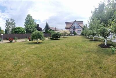 Vila de vanzare 260 mp cu anexe 40 mp si teren 1600 mp - 6