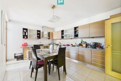 Casă în Mehala - Ideală pentru două familii - 10