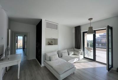 Apartament cu 4 camere în Băneasa