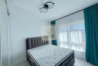 Apartament cu 3 camere semidecomandat în Exterior Est