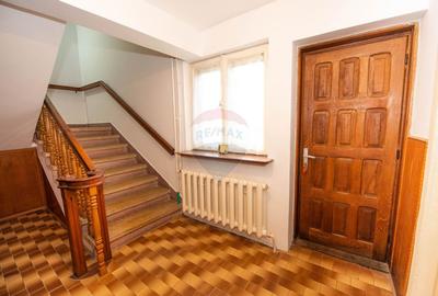 Casa Vila cu 7 camere de vanzare 250 mp utili, 200 mp teren,  Buzau - 1