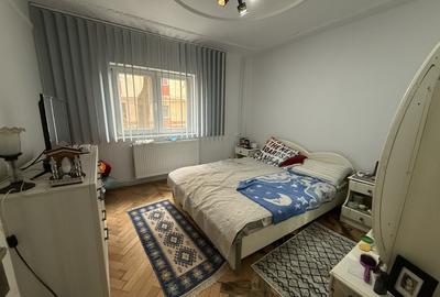 Apartament 3 camere, decomandat, 82 mp, parter - Lipovei - 2