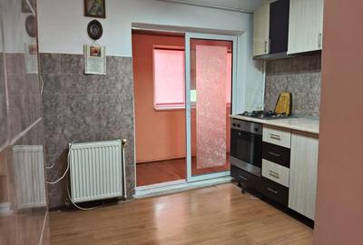 Ap 2 cam, conf 1, Buzaului Parter cu balcon, LIBER - 7