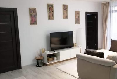 Apartament cu 2 camere semidecomandat, mobilat în Florești