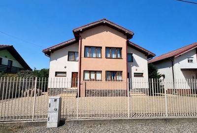 Duplex cu 4 camere în Moșnița Nouă