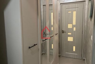 Apartament cu 3 camere, Renovat, Totul nou - 25