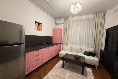 Apartament cu 2 camere decomandat, mobilat în Națiunile Unite