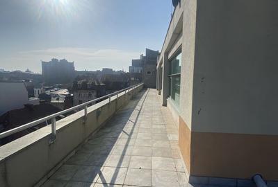 Birouri de închiriat | 102 mp (+198 mp terasa) | Piața Romană - 8