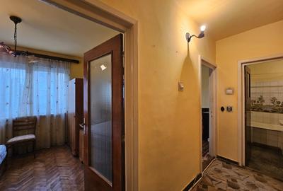 Apartament exclusivist cu garaj si boxa-decomandat--2 balcoane,zona Cuza Voda - 7