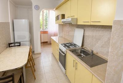Apartament cu 2 camere decomandat, mobilat în Gruia