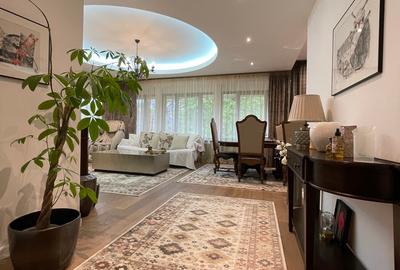 Apartament cu 3 camere decomandat, mobilat în Primăverii