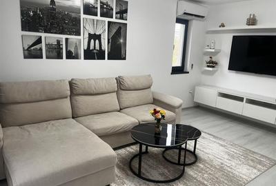 Apartament cu 2 camere decomandat, mobilat în Baza 3