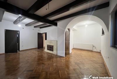 Vila individuala 250mp, ideal birouri sau servicii, str Republicii - 5