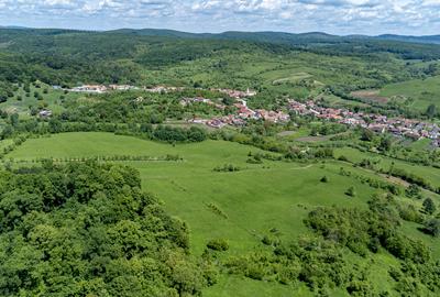 Teren 500 mp în Bradu, Sibiu – 7500 € – Zonă liniștită, priveliște munte - 3