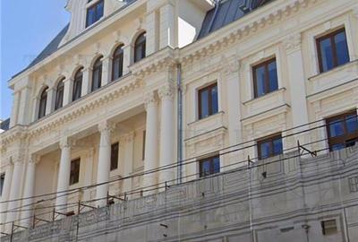 Spațiu comercial, de 354 mp, în Calea Victoriei