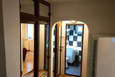 2 camere Teilor , Decomandat / Centrală , Amplasament DEOSEBIT - 9