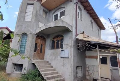 Liniste si intimitate in oras?! Este posibil! CE612 - 1