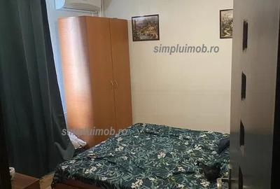 Decomandat parcare etaj intermediar 3 camere Bulevardul Chisinau - 1