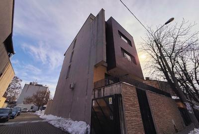 PROPRIETAR, apartament 3 camere mobilat, zona semicentrală, 5 minute de metrou - 1