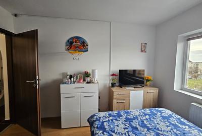 Apartament 3 camere, decomandat, etajul 4 din 4, cu pod, Girocului, comision 0% - 13