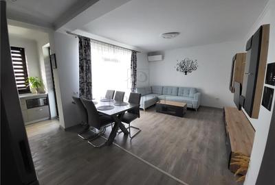 Apartament cu 3 camere decomandat, mobilat în Giroc