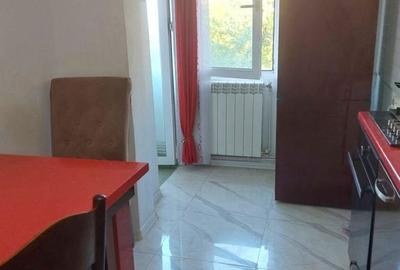Apartament luminos, 2 camere, semidecomandat, etaj 2 – Tiglina 2 - 4