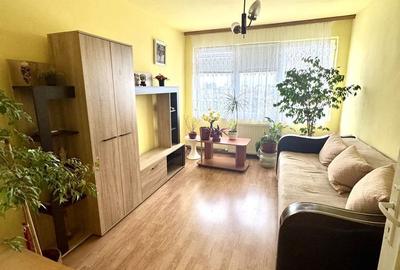 3 camere decomandat – zonă Bogdăneștilor – Cetății, 67 mp - 2