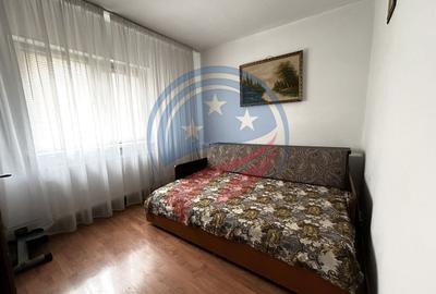Apartament cu 2 camere semidecomandat în Craiovița Nouă