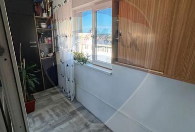 Apartament cu 3 camere de vânzare - 8