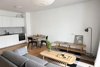 Apartament cu 2 camere semidecomandat, mobilat în Băneasa