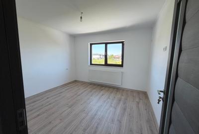 Vila - 4 Camere - 360mp teren - Comuna Berceni - 5