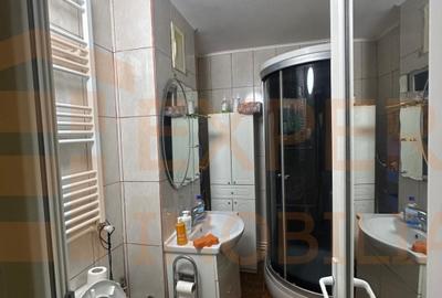 Apartament 4 camere, situat in zona Inel II - 7