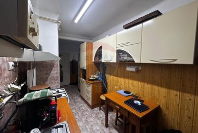 Apartament 2 camere, etaj 3 - str. George Cosbuc - 4