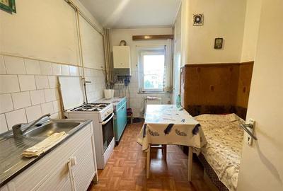 2 camere semidecomandat etaj 3 - 1