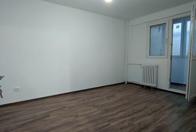 Inchiriere 2 camere - NOU - zona Teiul Doamnei - Posta - 1