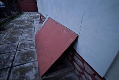 Casa 4 camere pivnita curte individuala Zona Lazaret - 19