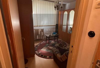 Apartament 3 camere Piata Progresul /etaj 2 - 6