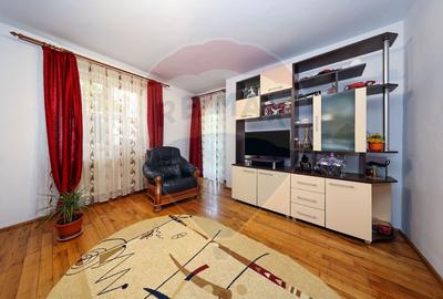 Casa si Spatiu comercial  în zona Centrala Secele - 29
