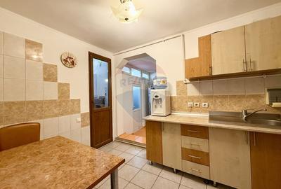 Casă de vanzare 4 camere / Sector 5 / Ferentari / Mobilata - Utilata - 25